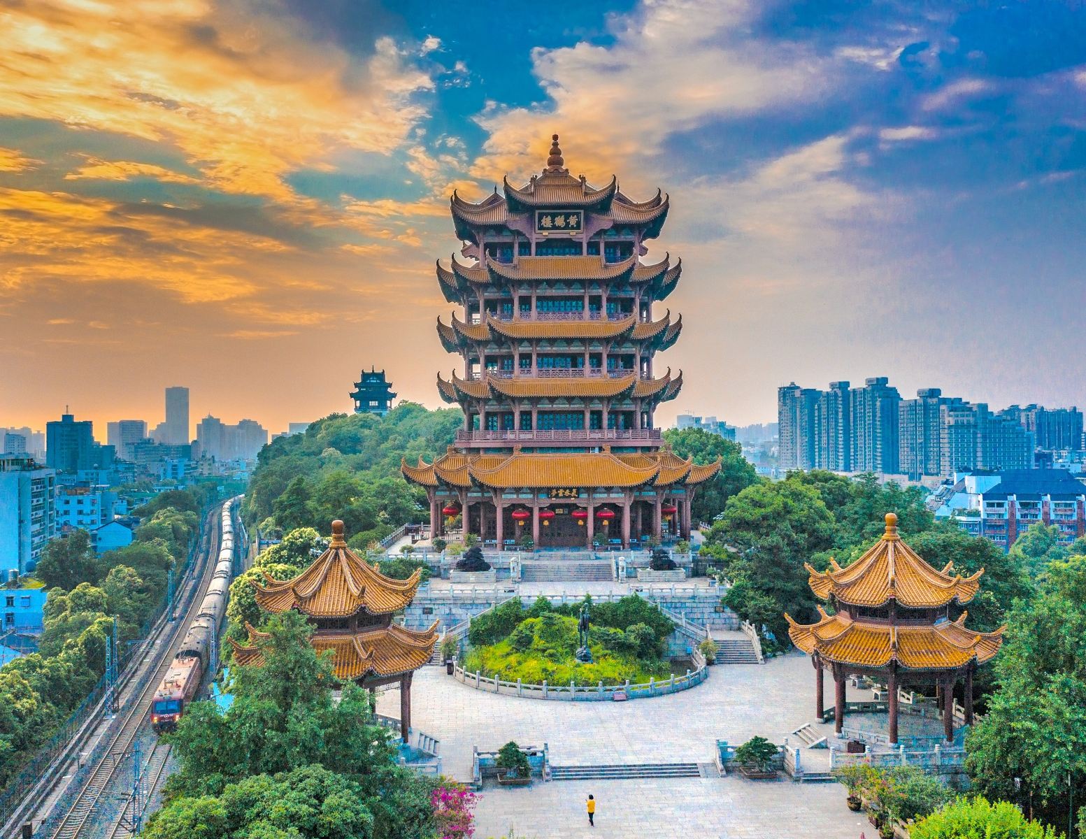 2024年湖北武漢黃鶴樓春晚分會(huì)場